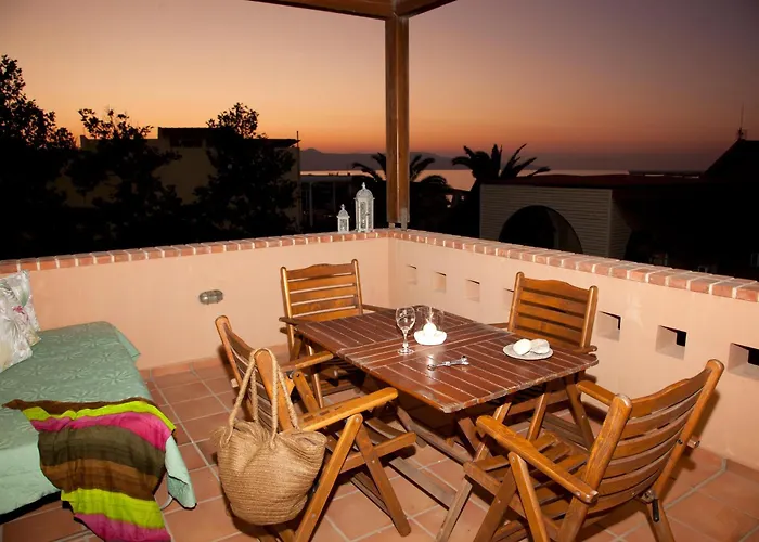 Mylos Hotel Apartments (Adults Only)